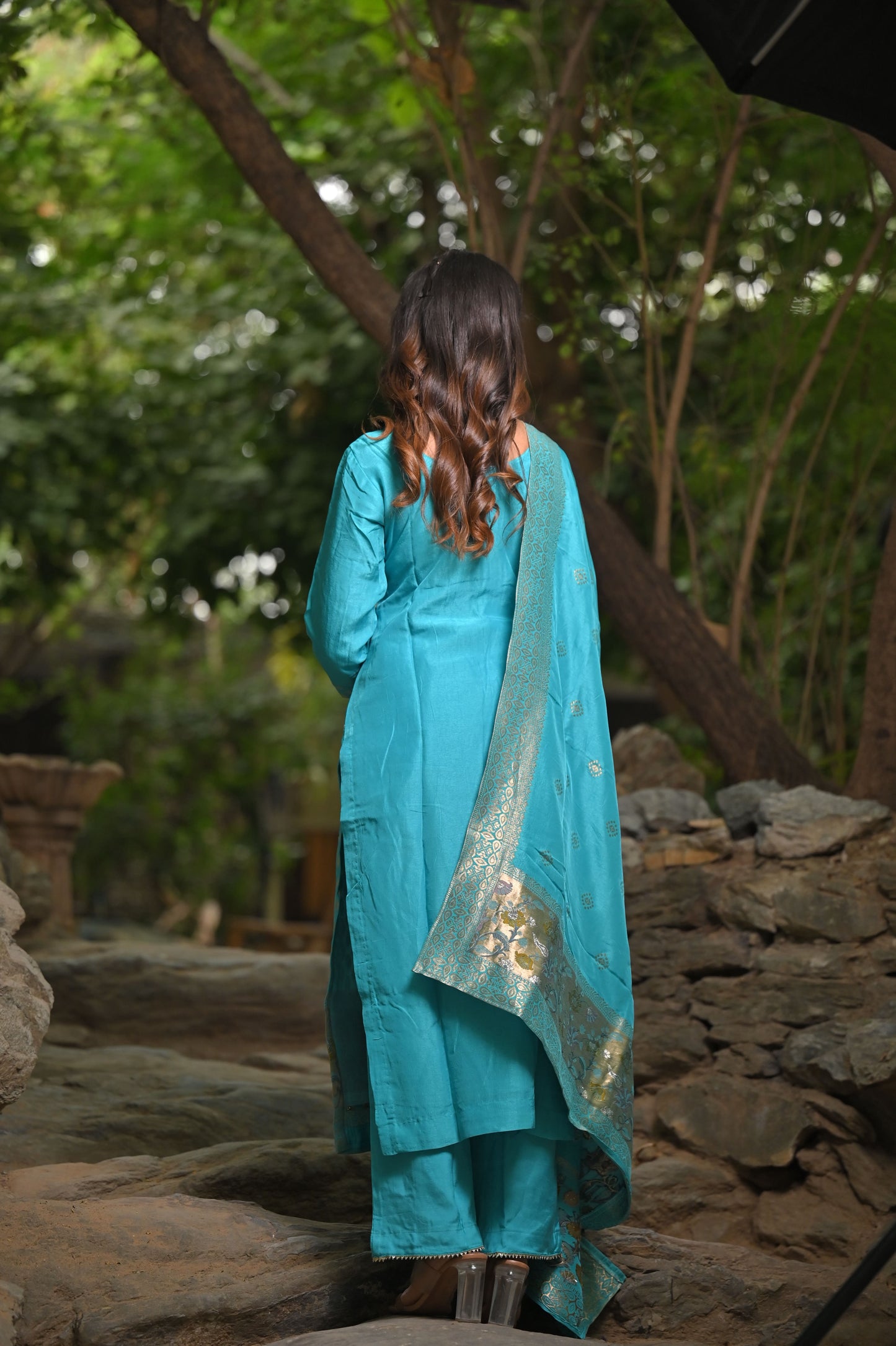 Silken Skyline Jacquard Suit Set