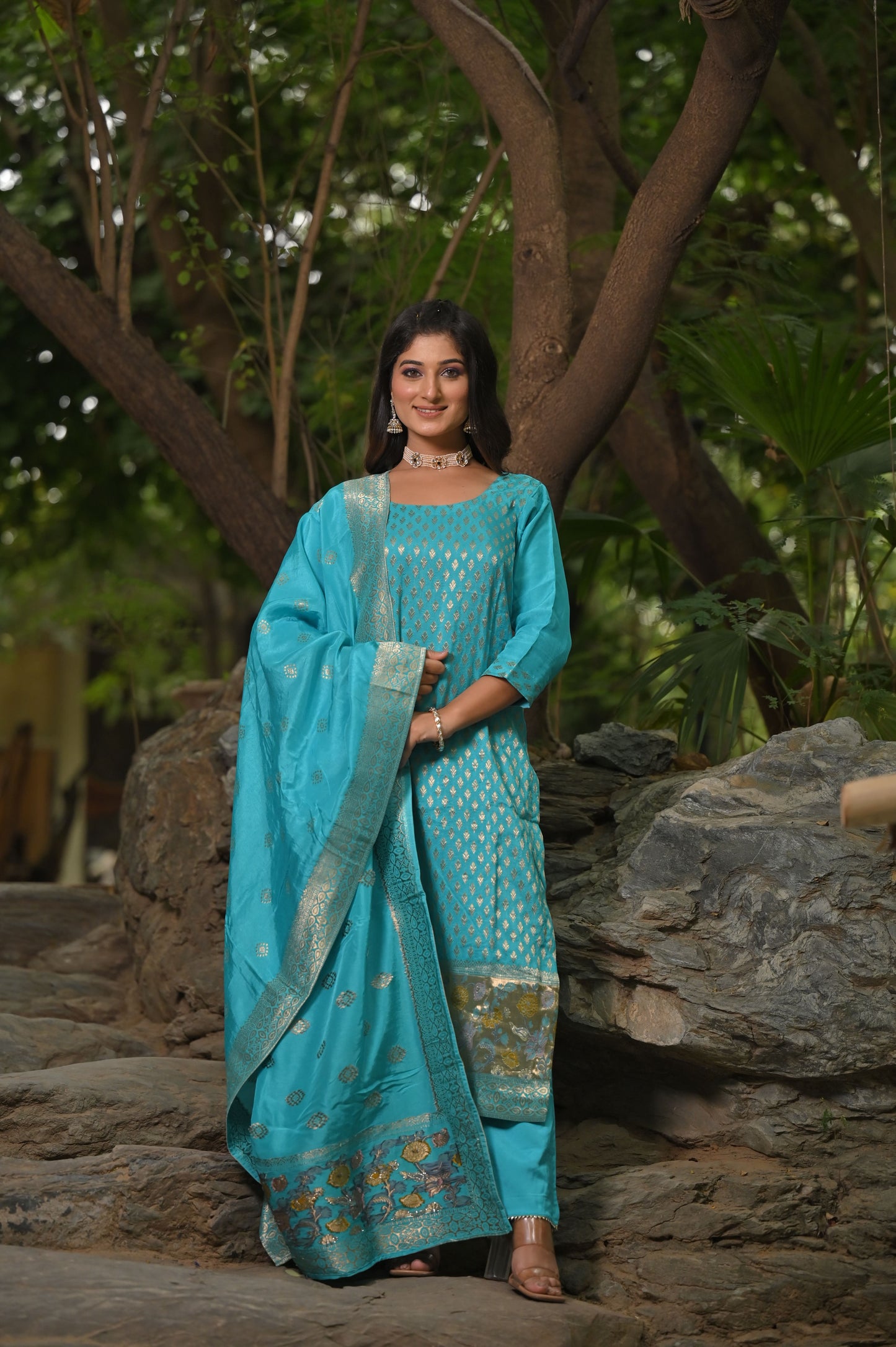 Silken Skyline Jacquard Suit Set