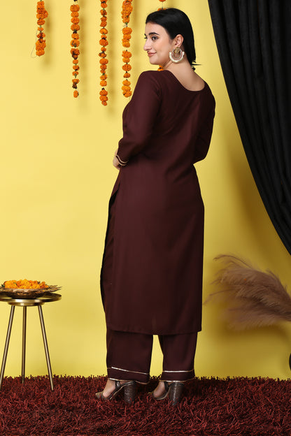 Women Plus Size Dazzle in Rayon Mirror Work Suit Set