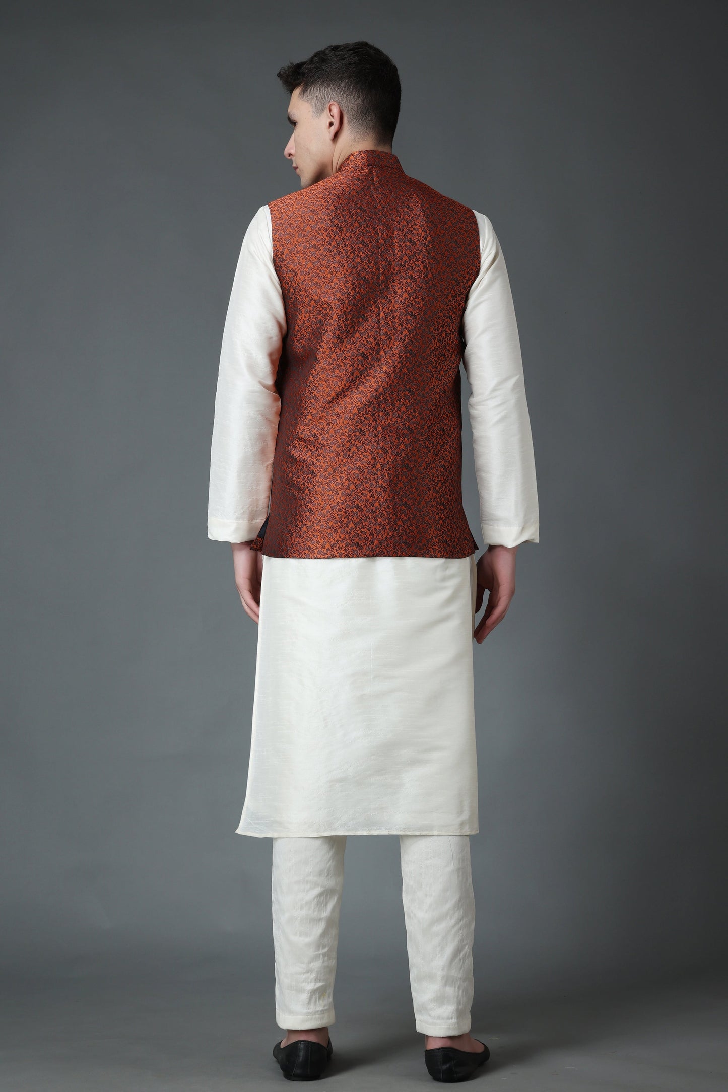 Men's Plus Size Celebratory White Silk Vasket Set
