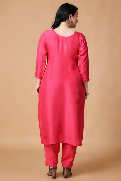 Woman Plus Size Tickle Me Pink Silk Suit Set