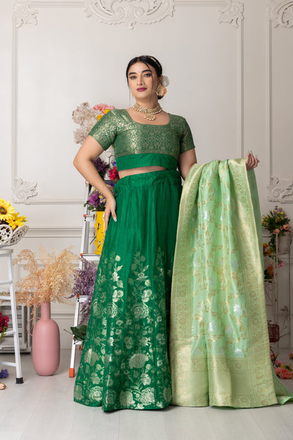 Women Plus Size Harit Ratna Banarasi Silk Lehenga
