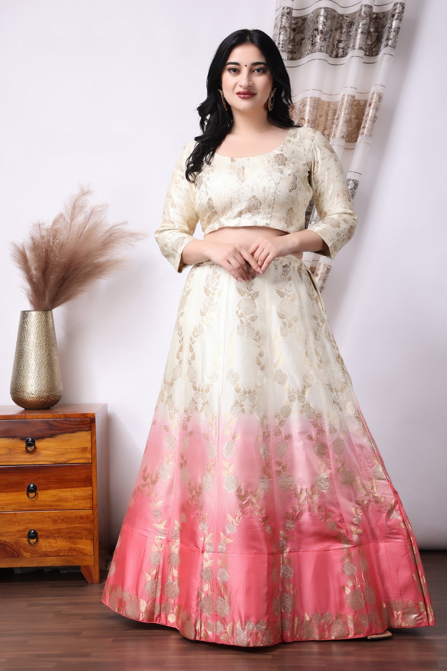Gulabi Saanjh Banarasi Silk Lehenga