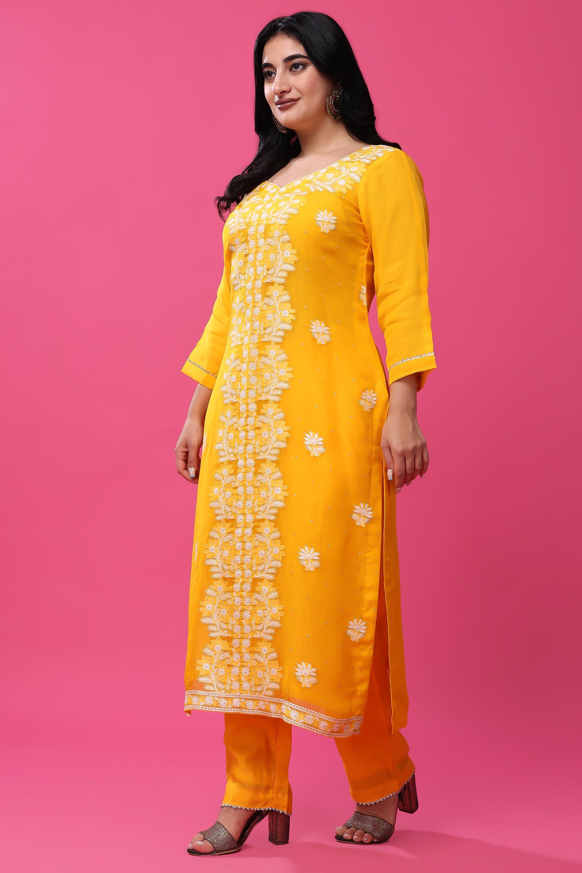 Salwar Kameez For Ladies