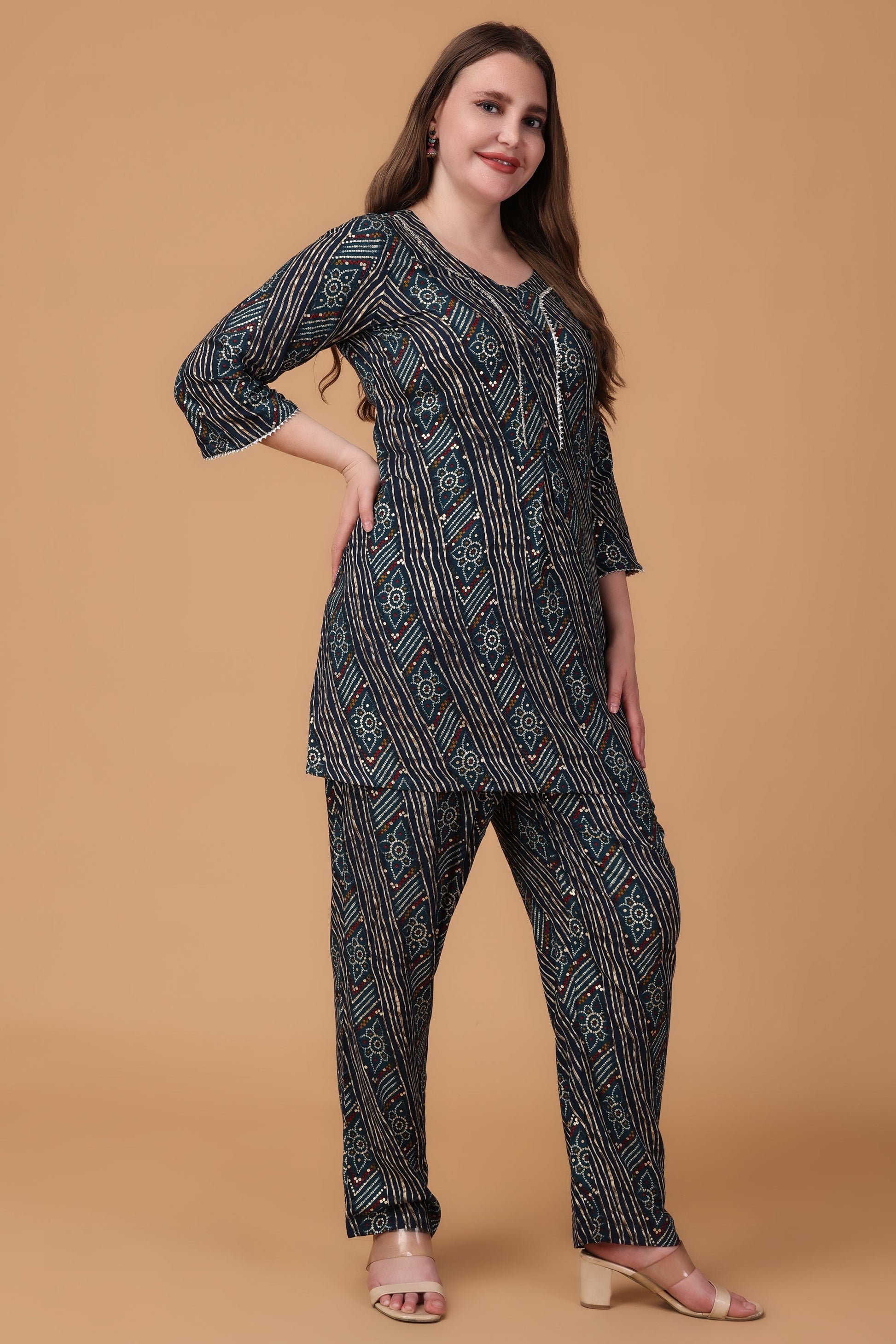 Women Plus Size Mystic Peacock Foiled Co-ord Set